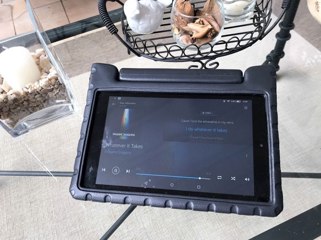 Kindle Fire 8 playing music Kindle Fire 8 playing music